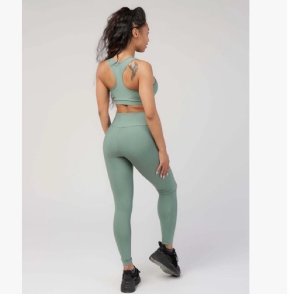 Profit Ribbed Racer Sports Bra Green M - Picture 3 of 7